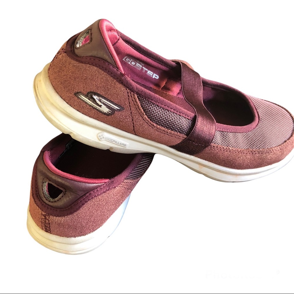 Sketchers Shoes